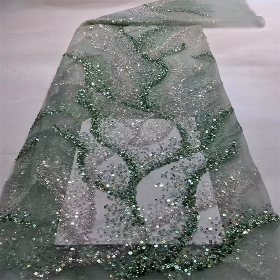 파티 드레스용 장식 조각이 있는 세련된 공장에서 만든 자수 레이스 직물